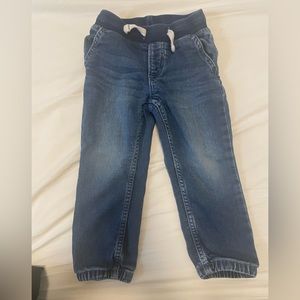 GAP easy pull on pants (jeans)